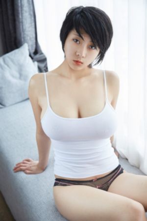 国产奔驰e300报价_4K视频大全