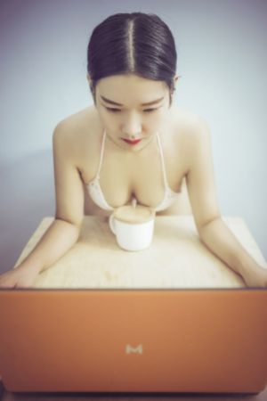 在线视频欧美国产_剧情片免费播放