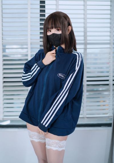 厨房里我抬起老师的腿_BD韩语全集免费播放